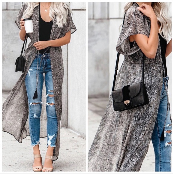 NEW‼️ Gray Printed Duster - Kimono cardigan - Picture 2 of 4